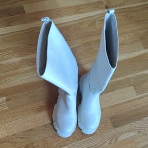 Steve Madden White Sole Boots